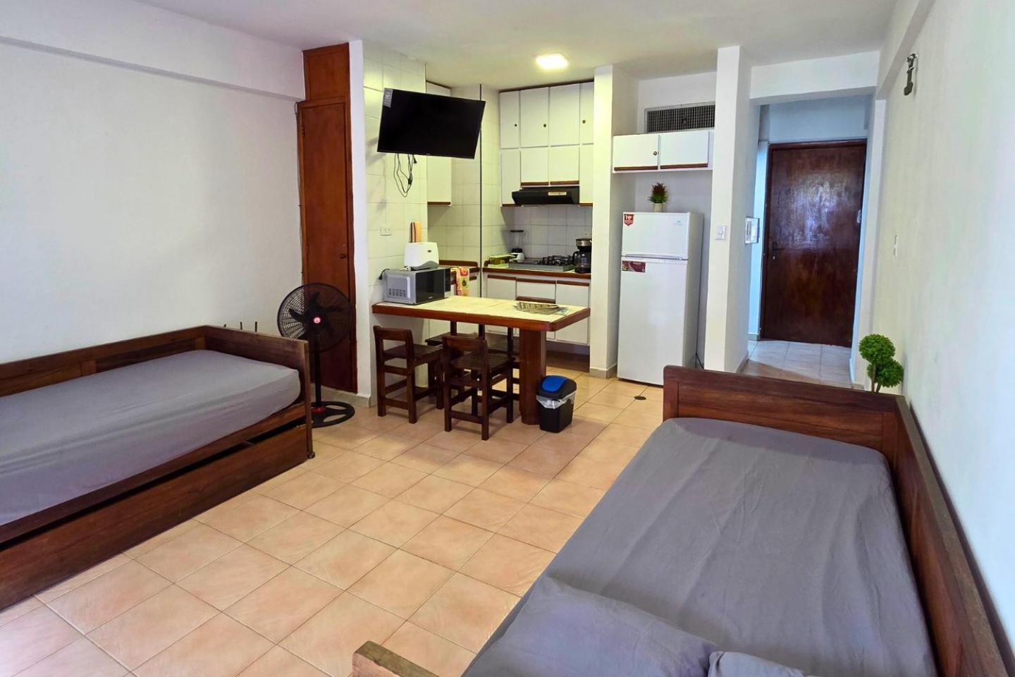 Tucacas, Frente Al Mar, Balcon, Piscina Y Playa Privada Apartment Luaran gambar